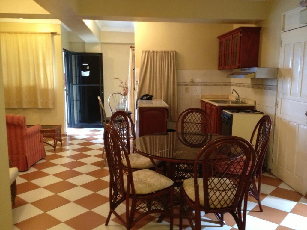 סנטו דומינגו Hostal Plaza Yu מראה חיצוני תמונה