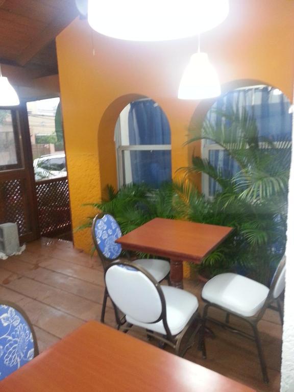 סנטו דומינגו Hostal Plaza Yu מראה חיצוני תמונה